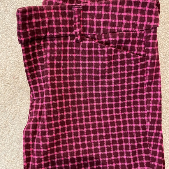 Burgundy & pink checkered pants in size 6 - Picture 4 of 4